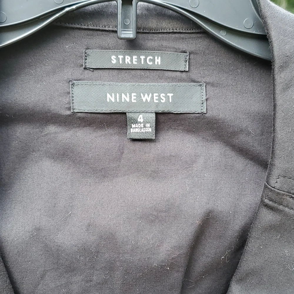 Nine West hook front top - sz. 4 - Picture 2 of 8